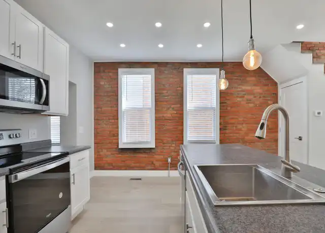 Property at 622 W State St, Columbus, OH, 43215, 2 beds, 2 baths, [object Object]