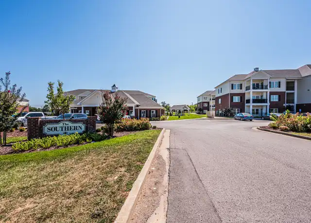 Property at The Southern - 442 Bourbon St, Bowling Green, KY, 42104, 2-3 beds, 2 baths, [object Object]
