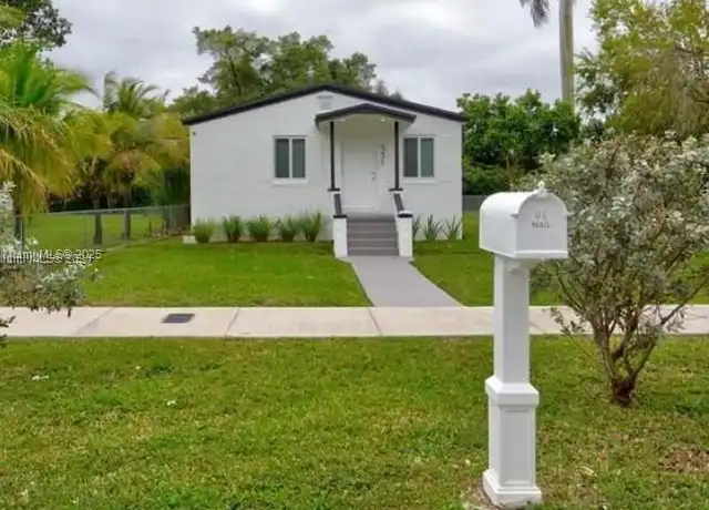 Property at 551 NW 2nd St Unit A, Florida City, FL, 33034, 3 beds, 2 baths, [object Object]