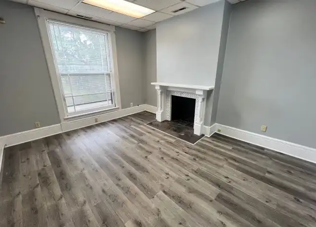 Property at 78 Maple St Unit 3, Springfield, MA, 01105, 1 bed, 1 bath, [object Object]