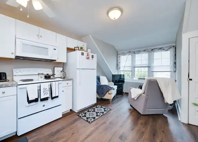 Property at 1900 Hill Rd Unit 4, Reading, PA, 19602, 1 bed, 1 bath, [object Object]