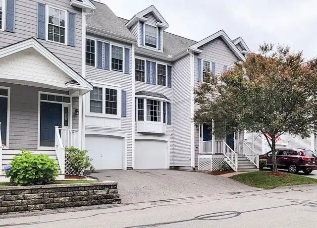 Property at 35 Georgetown Dr, Nashua, NH, 03062, 2 beds, 2.5 baths, [object Object]