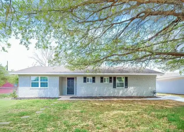 Property at 1113 Westmoreland Dr, McKinney, TX, 75069, 3 beds, 2 baths, [object Object]