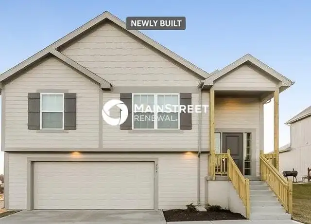 Property at 207 N Franklin St, Raymore, MO, 64083, 4 beds, 3 baths, [object Object]