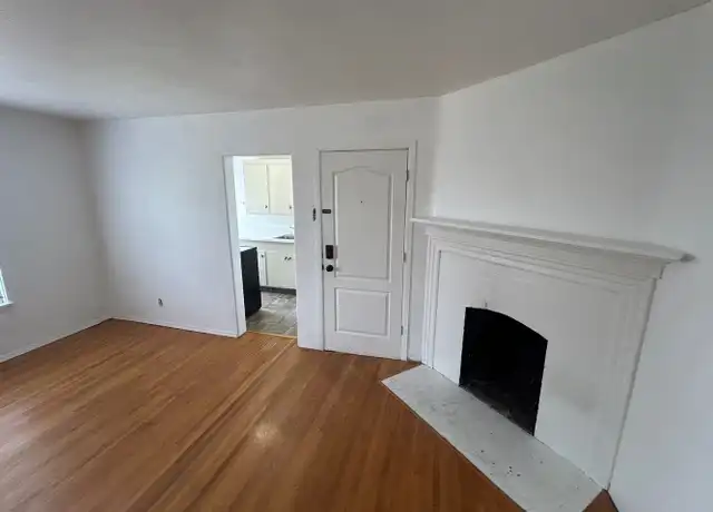 Property at 901 S Lincoln St Apt 6, Spokane, WA, 99204, 1 bed, 1 bath, [object Object]