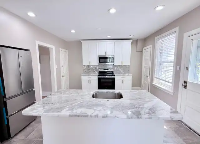 Property at 1618 W 14th St, Wilmington, DE, 19806, 3 beds, 1.5 baths, [object Object]
