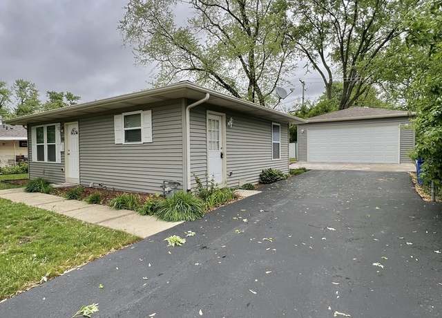 Photo of 102 Caddy Ave, Carpentersville, IL 60110