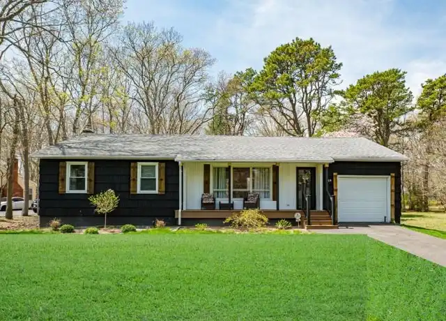 Property at 309 Woodhollow Rd, Great River, NY, 11739, 3 beds, 1 bath, [object Object]