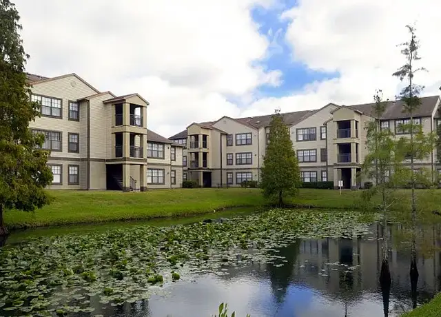 Photo of 1911 Brandon Crossing Cir, Brandon, FL 33511