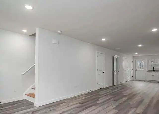 Property at 709 7th Ave SW, Hickory, NC, 28602, 3 beds, 2.5 baths, [object Object]
