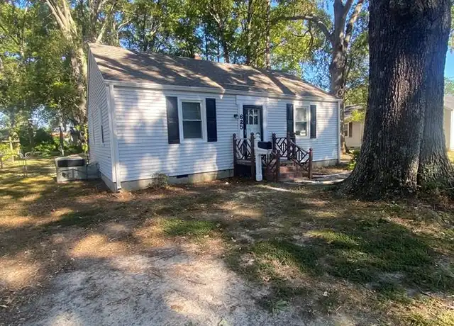 Property at 625 Brooke St, Newport News, VA, 23605, 2 beds, 1 bath, [object Object]