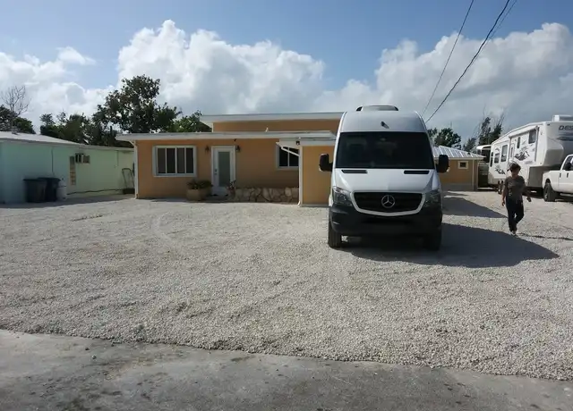 Property at 30336 Hibiscus Ln, Big Pine Key, FL, 33043, 2 beds, 1 bath, [object Object]
