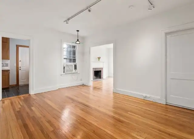 Property at 41 Linnaean St, Cambridge, MA, 02138, 1 bed, 1 bath, [object Object]