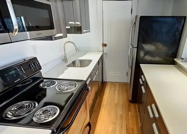 Property at 117 Park Dr Unit 5, Boston, MA, 02215, 1 bed, 1 bath, [object Object]