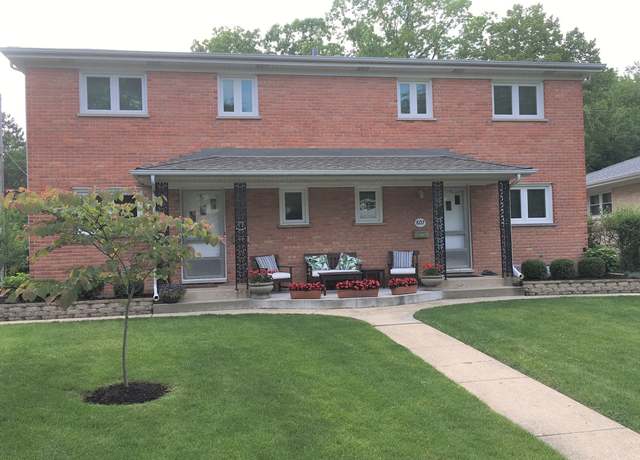 Photo of 807 Euclid Ct, Highwood, IL 60040