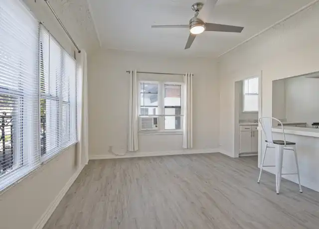 Property at 121 N Kenmore Ave Unit 201, Los Angeles, CA, 90004, 0 beds, 1 bath, [object Object]
