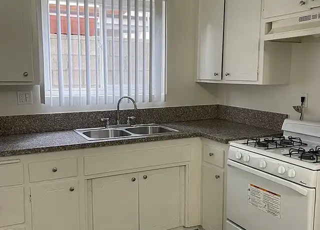 Property at 139 E Spring St, Long Beach, CA, 90806, 2 beds, 1 bath, [object Object]