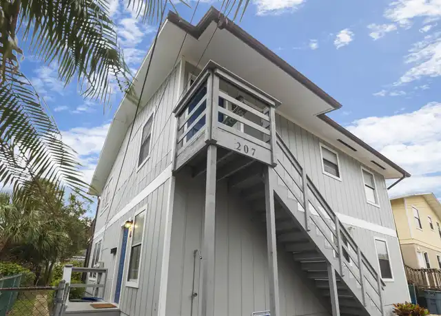 Property at 207 9th St, Saint Augustine, FL, 32080, 3 beds, 1 bath, [object Object]
