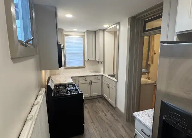Property at 1121 N Front St Unit 2, Harrisburg, PA, 17102, 2 beds, 1 bath, [object Object]