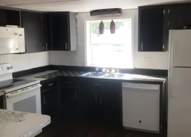 Property at 3163 N Oakland Ter, Crystal River, FL, 34428, 2 beds, 1 bath, [object Object]