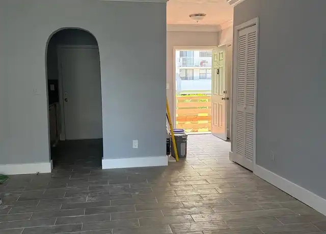 Property at 941 NE 169th St #212, Miami, FL, 33162, 1 bed, 1 bath, [object Object]
