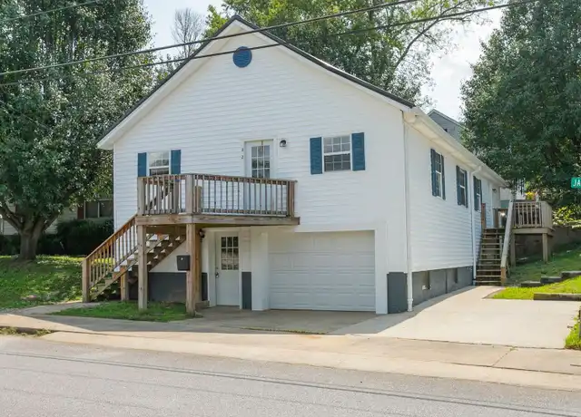 Property at 302 Jackson Ave, Carthage, TN, 37030, 3 beds, 2.5 baths, [object Object]