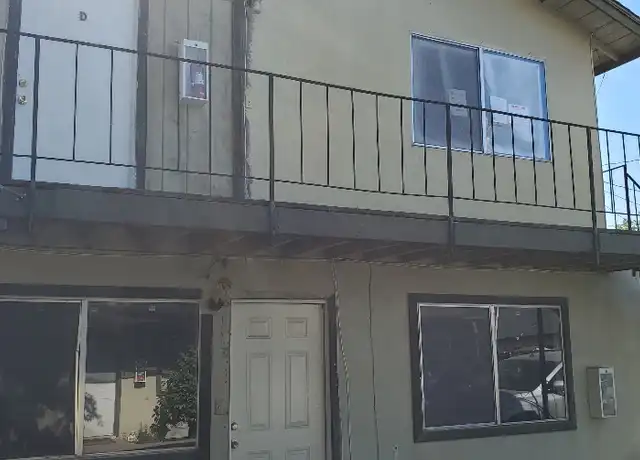 Property at 646 W Iris Ave Unit D, Visalia, CA, 93277, 2 beds, 1 bath, [object Object]