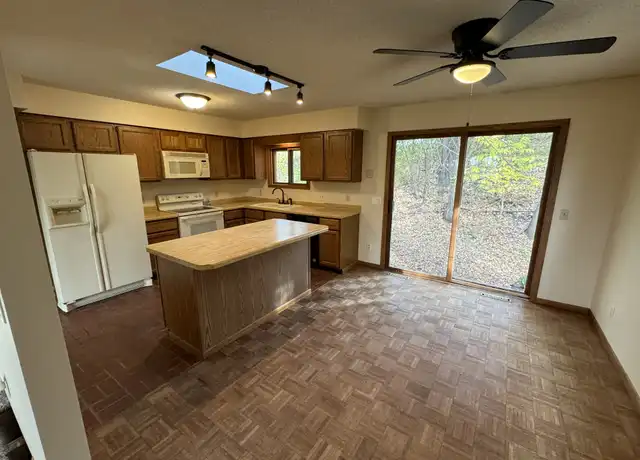 Property at 11135 168th St W, Lakeville, MN, 55044, 5 beds, 2 baths, [object Object]