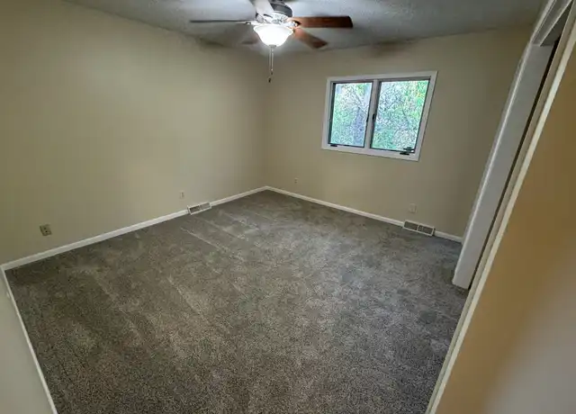 Property at 11135 168th St W, Lakeville, MN, 55044, 5 beds, 2 baths, [object Object]