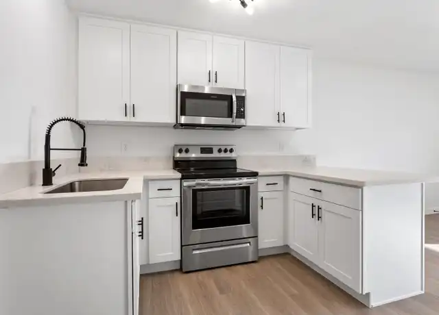 Property at Tabor Villa - 1904-1924 SE 80th Ave, Portland, OR, 97215, 2 beds, 1 bath, [object Object]