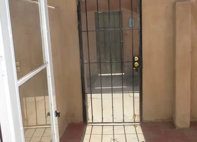 Property at 908 San Pedro Dr SE Unit 3, Albuquerque, NM, 87108, 2 beds, 1 bath, [object Object]