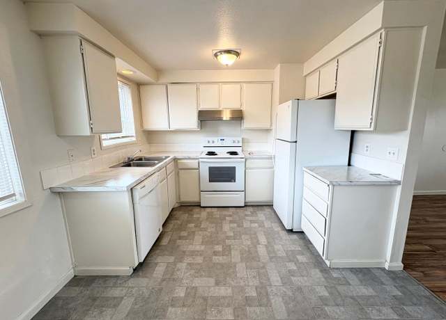 Photo of 1722 Lewis River Rd, Woodland, WA 98674