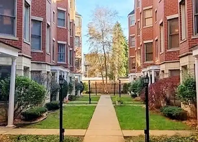 Property at 5127 N Damen Ave Unit C, Chicago, IL, 60625, 3 beds, 2.5 baths, [object Object]