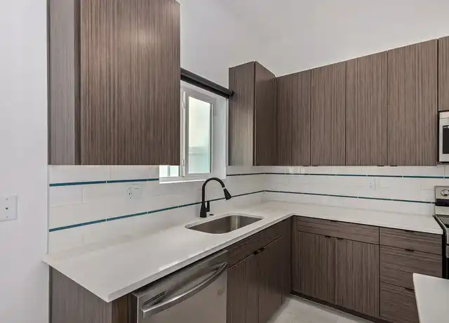 Property at Arcadia 15 - 3109 N 39th St, Phoenix, AZ, 85018, 2-3 beds, 2.5 baths, [object Object]
