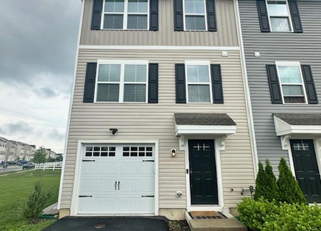 Photo of 1001 Wickersham Way, Middletown, DE 19709