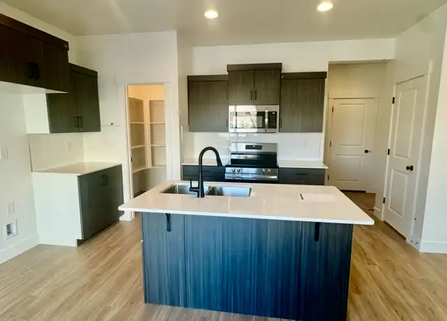 Property at 5719 S Weehawken Ln Unit 1, St. George, UT, 84790, 4 beds, 2.5 baths, [object Object]