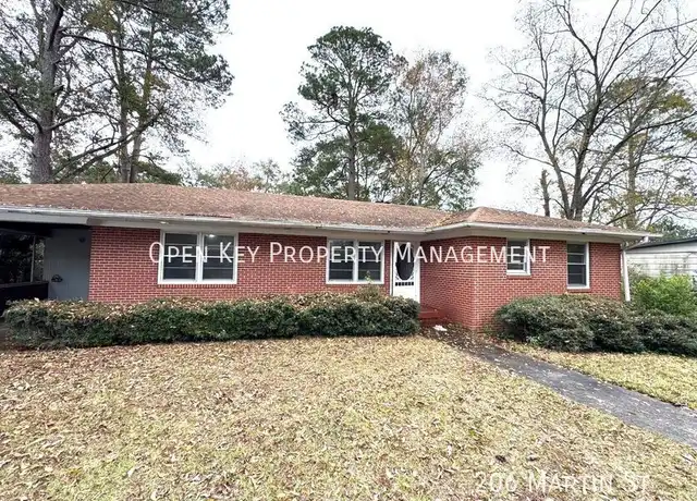 Property at 206 Martin St, Enterprise, AL, 36330, 3 beds, 2 baths, [object Object]