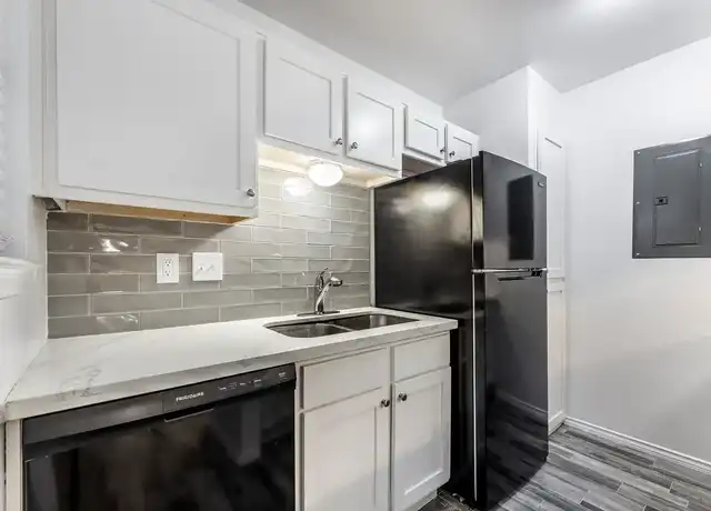 Property at Villa del Sol Apartments - 6100 Westcreek Dr, Fort Worth, TX, 76133, 1-2 bed, 1 bath, [object Object]