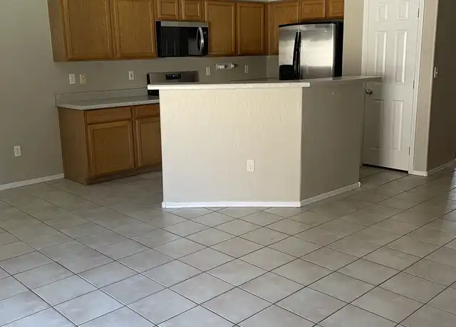 Property at 2463 S Avoca Cir, Mesa, AZ, 85209, 3 beds, 2 baths, [object Object]
