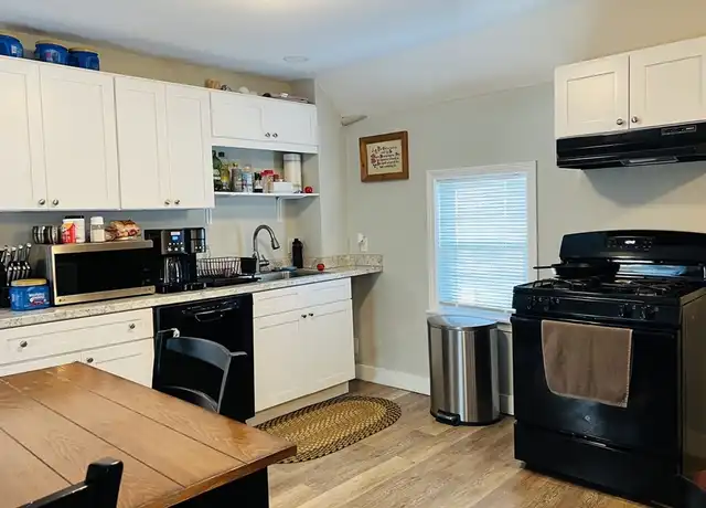 Property at 149 Belmont St Unit 2, Everett, MA, 02149, 1 bed, 1 bath, [object Object]