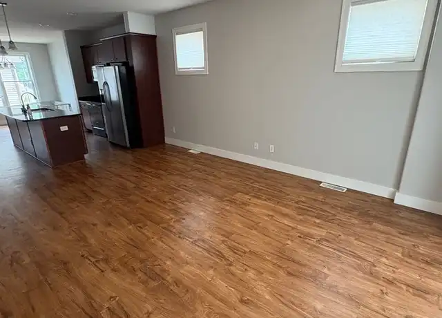 Property at 301 E 3rd St Unit 311, Waterloo, IA, 50703, 2 beds, 2 baths, [object Object]