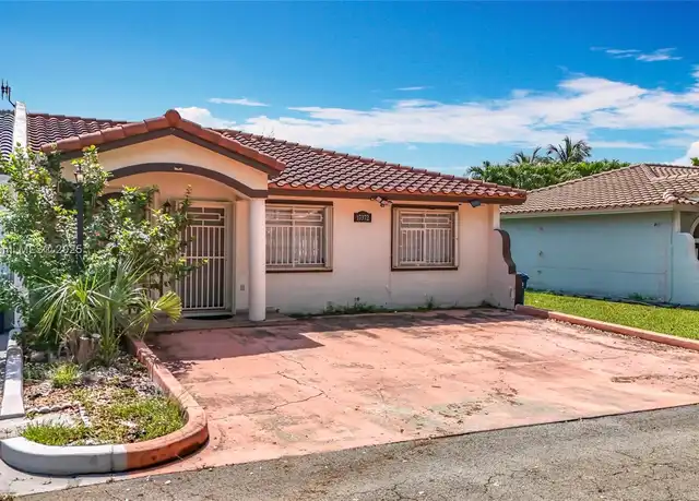 Property at 17372 NW 76th Ct, Hialeah, FL, 33015, 3 beds, 2 baths, [object Object]