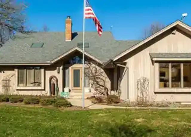 Property at 15057 Whipple Rd, Sycamore, IL, 60178, 1 bed, 2 baths, [object Object]