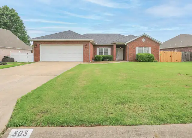 Property at 303 Cross Ln, Bentonville, AR, 72712, 3 beds, 2 baths, [object Object]