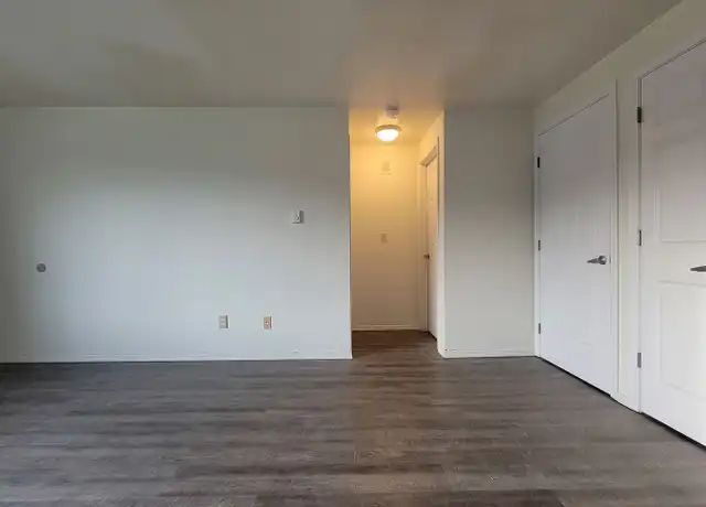 Property at 820 Harrington Ave NE Unit A2, Renton, WA, 98056, 1 bed, 1 bath, [object Object]