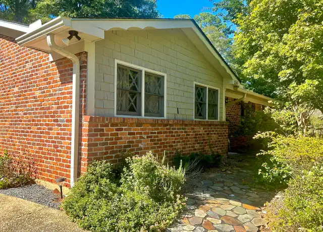 Property at 869 Cahaba Dr, Auburn, AL, 36830, 3 beds, 2 baths, [object Object]