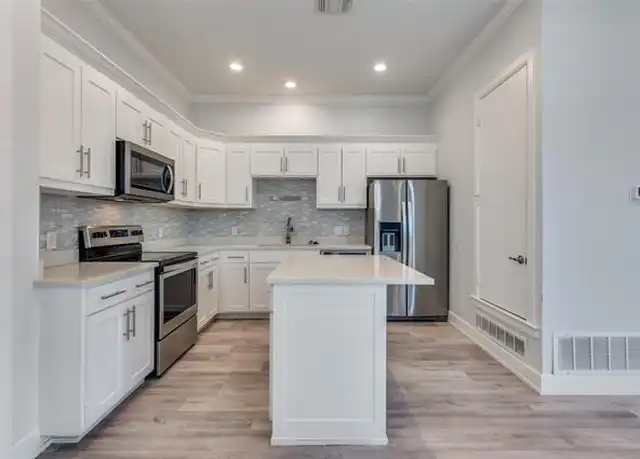 Property at 713 Grainger St Unit 721, Fort Worth, TX, 76104, 2 beds, 2 baths, [object Object]