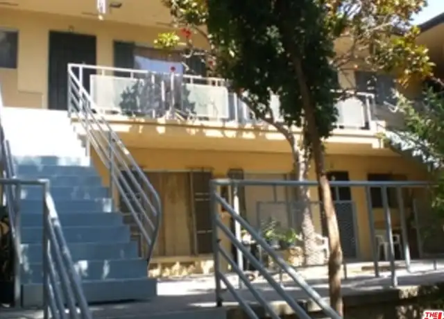 Property at 4106 Rosewood Ave Unit 2, Los Angeles, CA, 90004, 2 beds, 1.5 baths, [object Object]