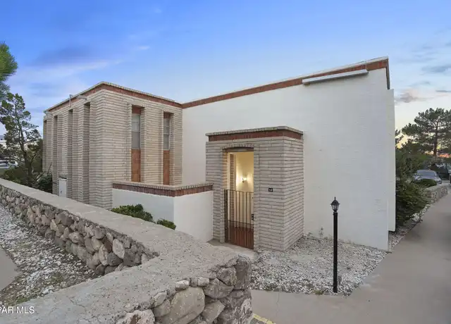 Property at 6201 Escondido Dr Unit 1D, El Paso, TX, 79912, 3 beds, 2 baths, [object Object]