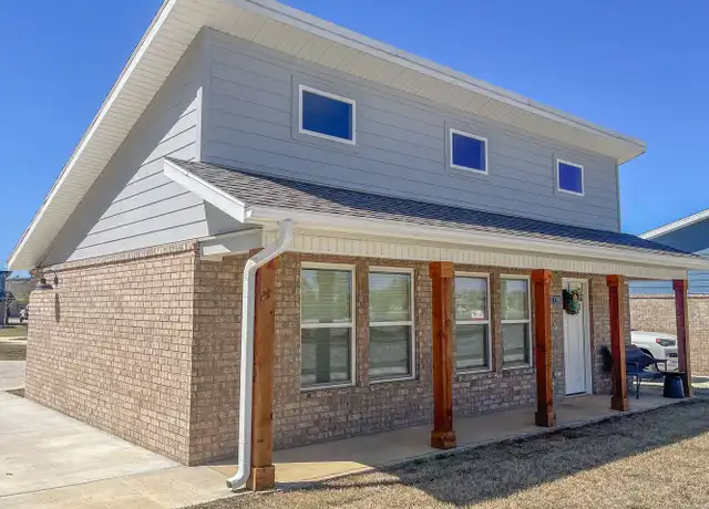 Property at 790 N Honey Locust Bnd, Fayetteville, AR, 72704, 2 beds, 2 baths, [object Object]